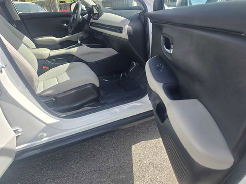 Used 2023 Honda HR-V LX image 10