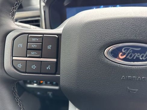 New 2025 Ford F250 Lariat w/ Black Appearance Package image 22