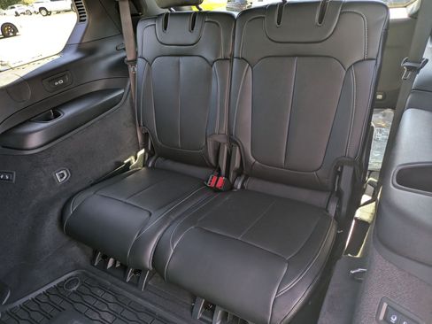 New 2025 Jeep Grand Cherokee L Overland w/ Advanced Protech Group III image 26