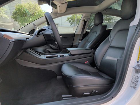 Used 2021 Tesla Model 3 Standard Range Plus RWD image 17