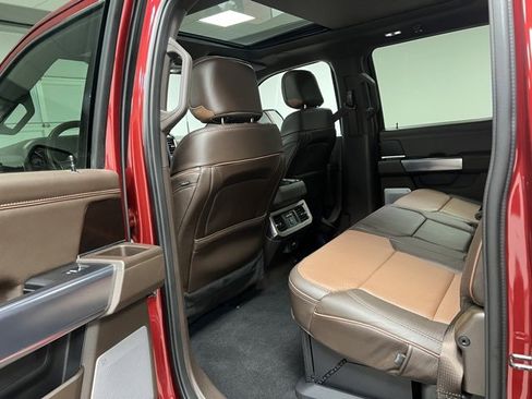 Used 2025 Ford F350 King Ranch w/ FX4 Off-Road Package image 44