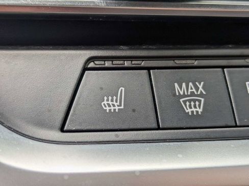 Used 2019 BMW 330i xDrive Sedan w/ Convenience Package AWD/4WD image 22