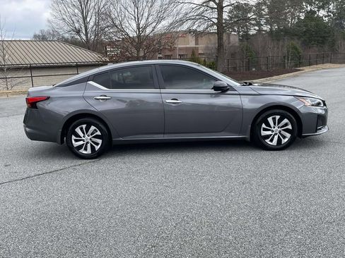 Used 2025 Nissan Altima 2.5 S image 6