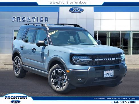 Used 2026 Ford Bronco Sport Outer Banks w/ Outer Banks Tech Package+ AWD/4WD image 1