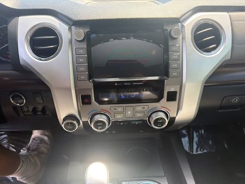 Used 2020 Toyota Tundra Limited w/ Limited Premium Package AWD/4WD image 33