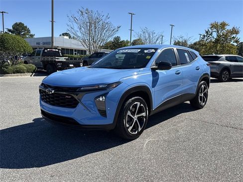 Used 2024 Chevrolet Trax RS w/ Driver Confidence Package image 7