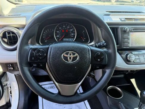 Used 2013 Toyota RAV4 XLE FWD image 11