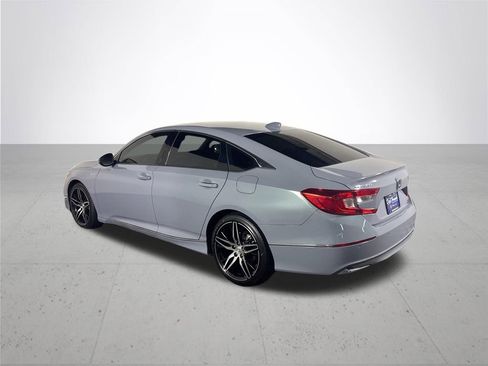 Used 2021 Honda Accord Touring image 8