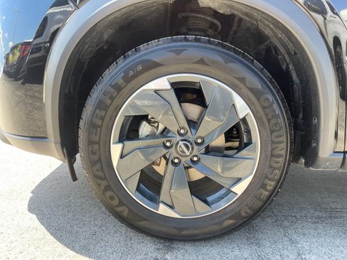 Used 2025 Nissan Rogue SV AWD/4WD image 31