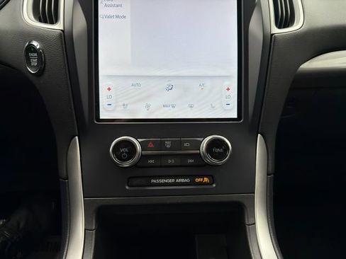 Used 2023 Ford Edge SEL w/ Convenience Package image 25