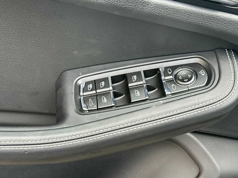 Used 2025 Porsche Macan Turbo image 13