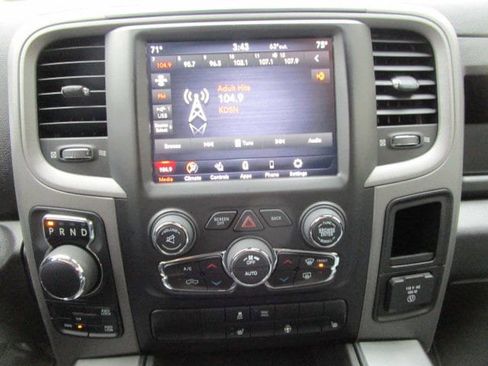 Used 2021 RAM 1500 Express w/ Wheel & Sound Group image 15