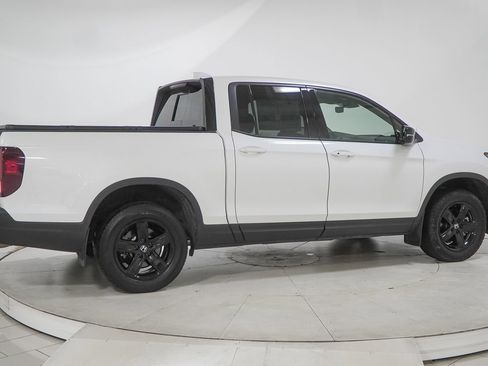Used 2023 Honda Ridgeline Black Edition image 15