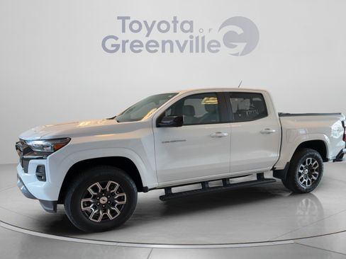 Used 2024 Chevrolet Colorado Z71 w/ Z71 Convenience Package 2 AWD/4WD image 2