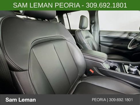 New 2026 Jeep Grand Cherokee Limited w/ Limited Altitude Package AWD/4WD image 28