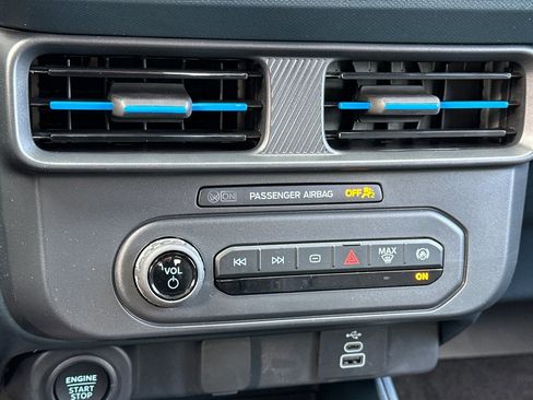 New 2026 Ford Maverick Lobo AWD/4WD image 25