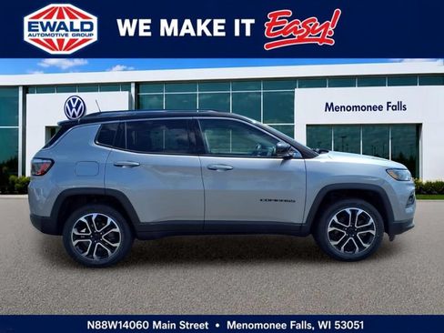 Used 2022 Jeep Compass Limited AWD/4WD image 7