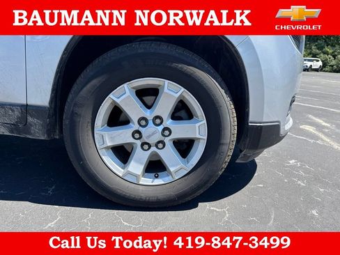 Used 2016 GMC Acadia SLE AWD/4WD image 10