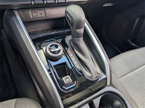 Used 2023 Chevrolet Colorado Trail Boss w/ Technology Package image 22