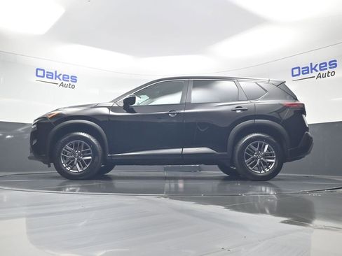 Used 2023 Nissan Rogue S AWD/4WD image 40