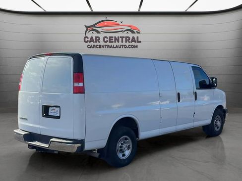 Used 2020 Chevrolet Express 3500 Extended w/ Driver Convenience Package RWD image 5