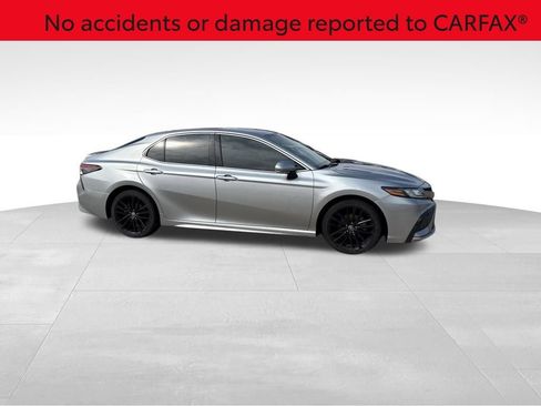 Used 2022 Toyota Camry XSE image 2