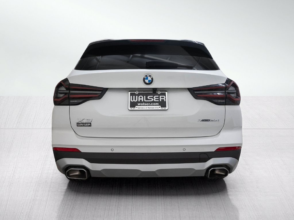 Used 2024 BMW X3 xDrive30i w/ Premium Package AWD/4WD image 4