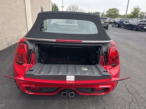 Used 2019 MINI Cooper S w/ Premium Package image 13