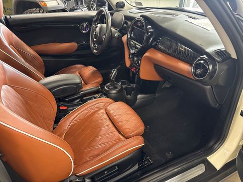 Used 2021 MINI Cooper S image 38