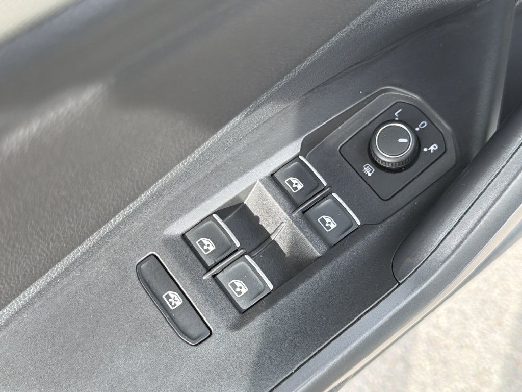 Used 2023 Volkswagen Jetta S FWD image 21