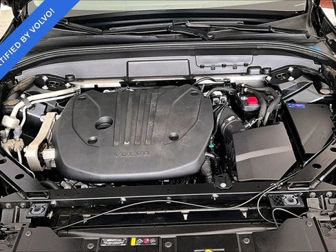 Certified 2026 Volvo XC60 B5 Plus AWD/4WD image 11