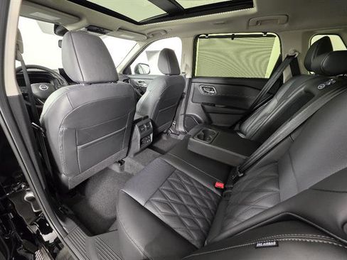 New 2026 Nissan Rogue Platinum image 25