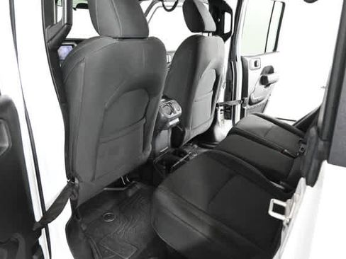 Used 2022 Jeep Gladiator Sport image 13