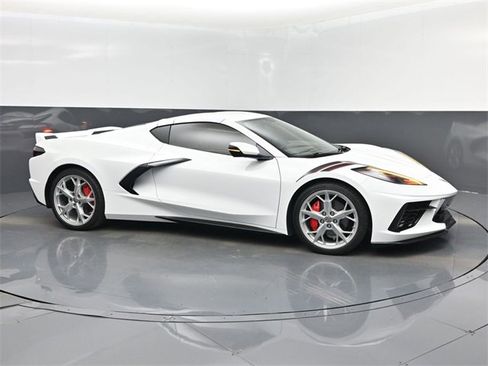 Used 2022 Chevrolet Corvette Stingray Preferred Cpe w/ Battery Protection Package image 1