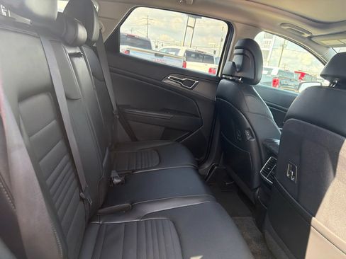 Used 2023 Kia Sportage SX FWD image 12
