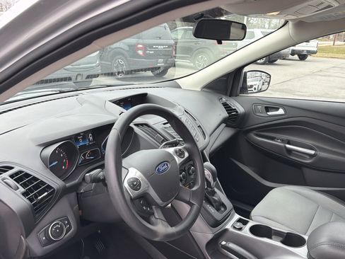 Used 2016 Ford Escape SE image 12