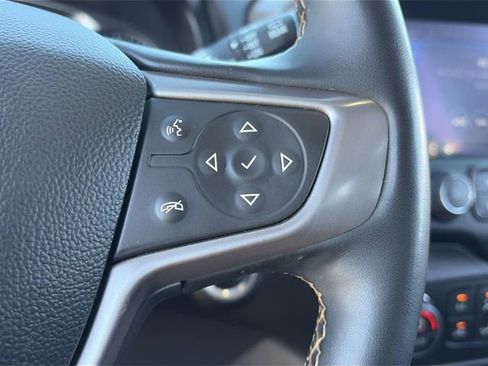 Used 2024 GMC Terrain AT4 image 24