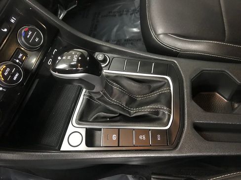 Used 2024 Volkswagen Jetta SE image 22