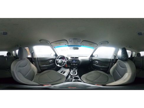 Used 2018 Kia Soul image 9
