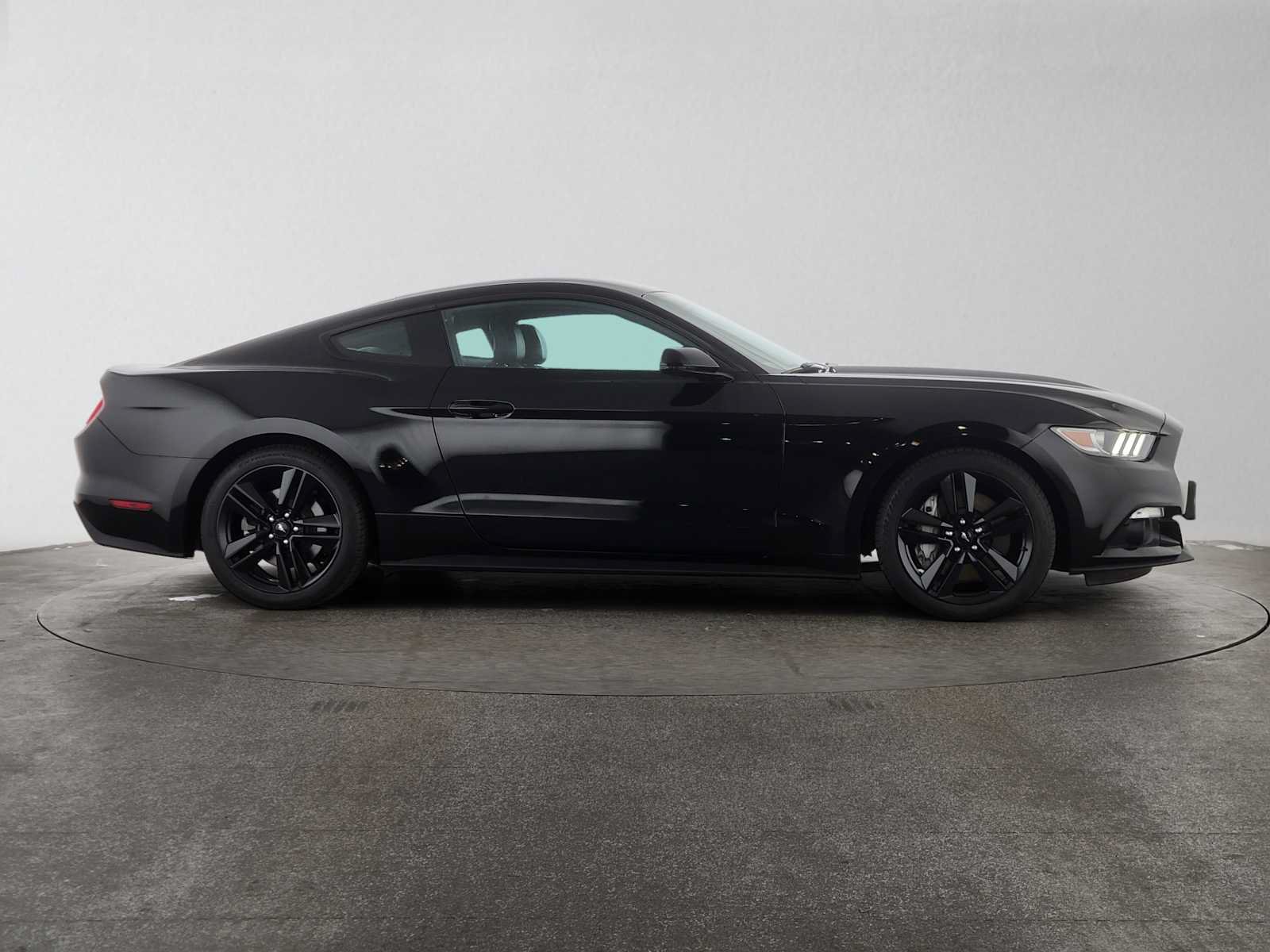 Used 2015 Ford Mustang Premium w/ Ecoboost Performance Package RWD image 2