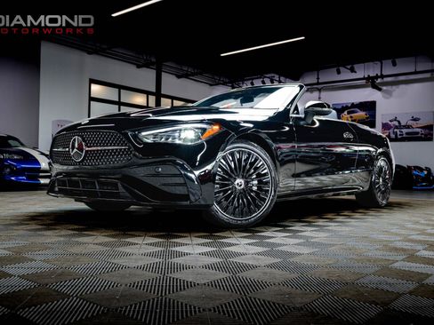Used 2025 Mercedes-Benz CLE 300 4MATIC Cabriolet image 5