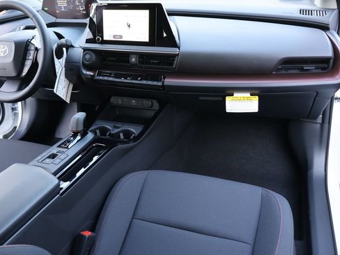 New 2026 Toyota Prius Plug-In Hybrid FWD image 29