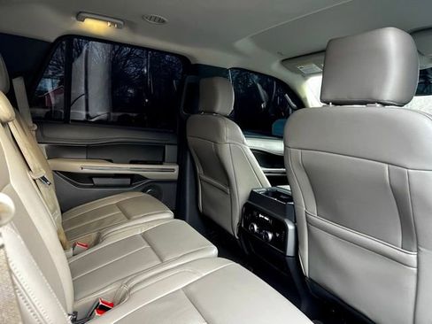 Used 2020 Ford Expedition XLT w/ Equipment Group 202A image 20