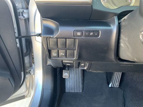 Used 2016 Lexus IS 300 AWD image 33