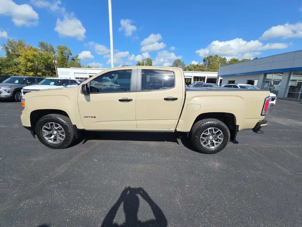 Used 2022 GMC Canyon AT4 w/ Trailering Package AWD/4WD image 5