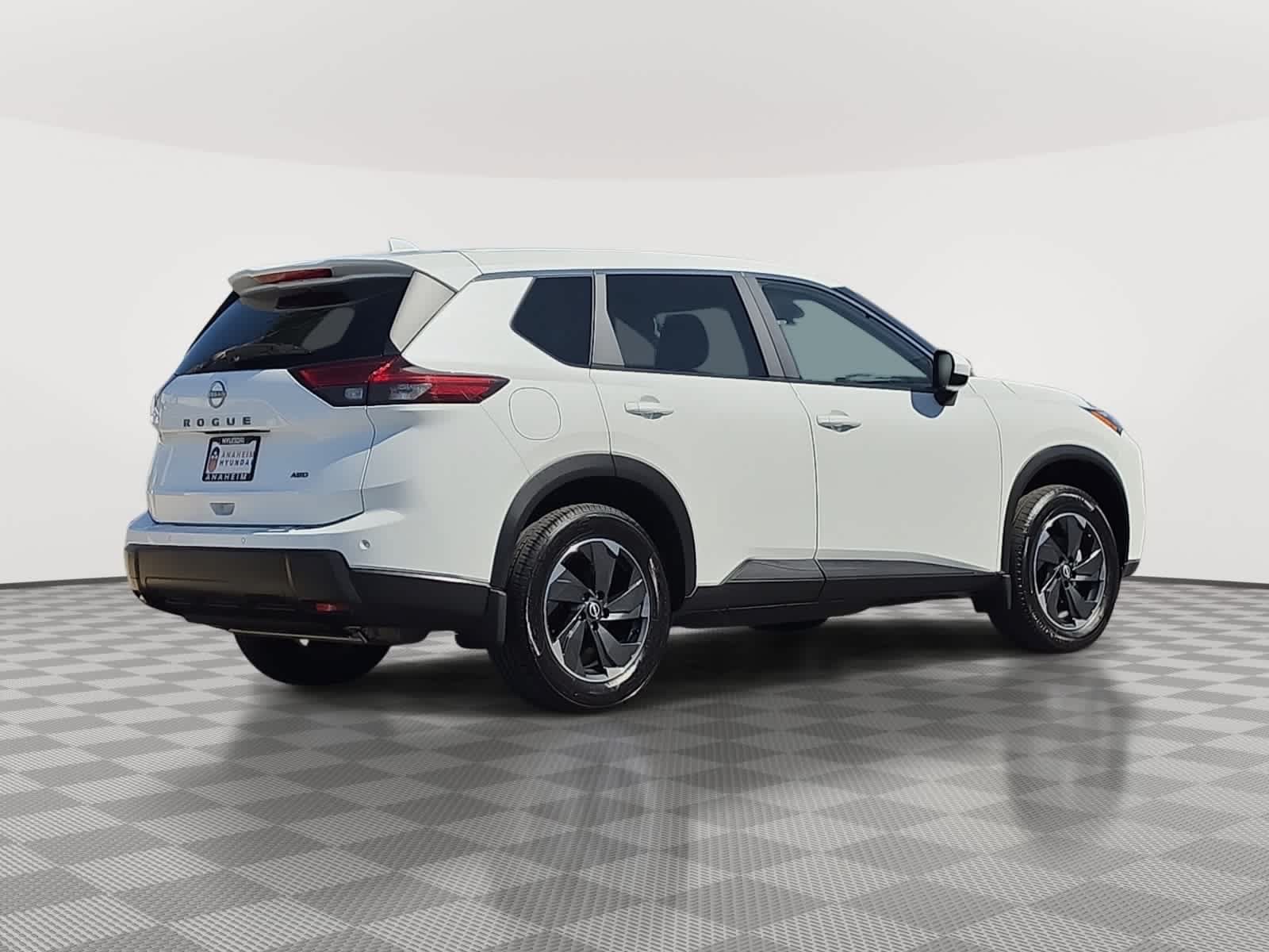 Used 2025 Nissan Rogue SV AWD/4WD image 7