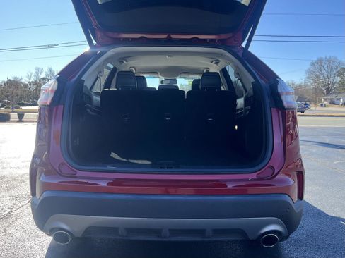 Used 2020 Ford Edge Titanium image 27