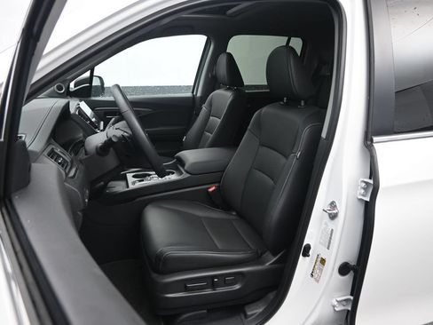 Used 2025 Honda Ridgeline RTL image 21