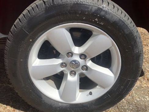 Used 2023 RAM 1500 Classic SLT image 25