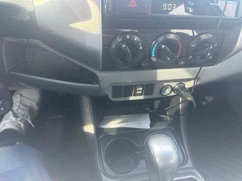 Used 2014 Toyota Tacoma PreRunner w/ SR5 Package RWD image 3